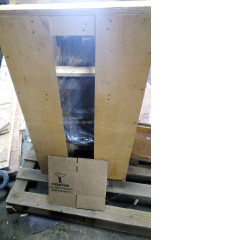 YB60000926 Гидромотор поворота правый (Swing Device) Hitachi