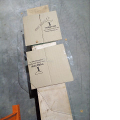 Левое стекло кабины Hitachi YA00001498 