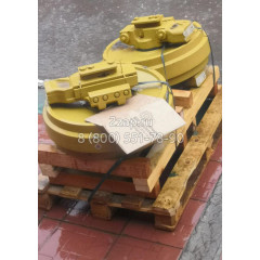 AT305808 Ленивец (Track Idler) John Deere