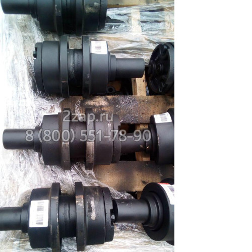 Каток поддерживающий 20Y-30-00020 Komatsu