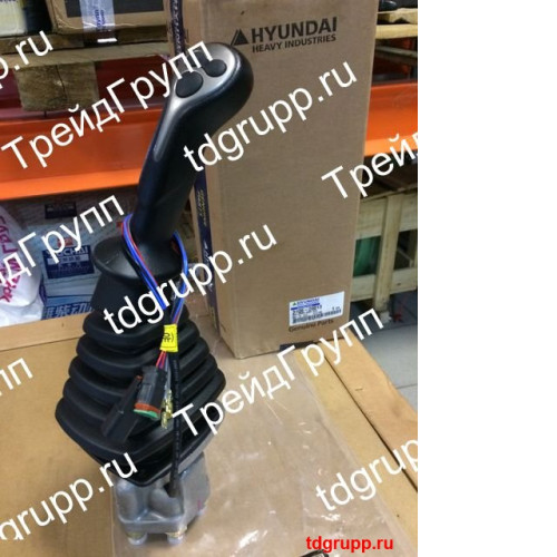 31Q6-20013 Джойстик управления левый Hyundai R180W-9